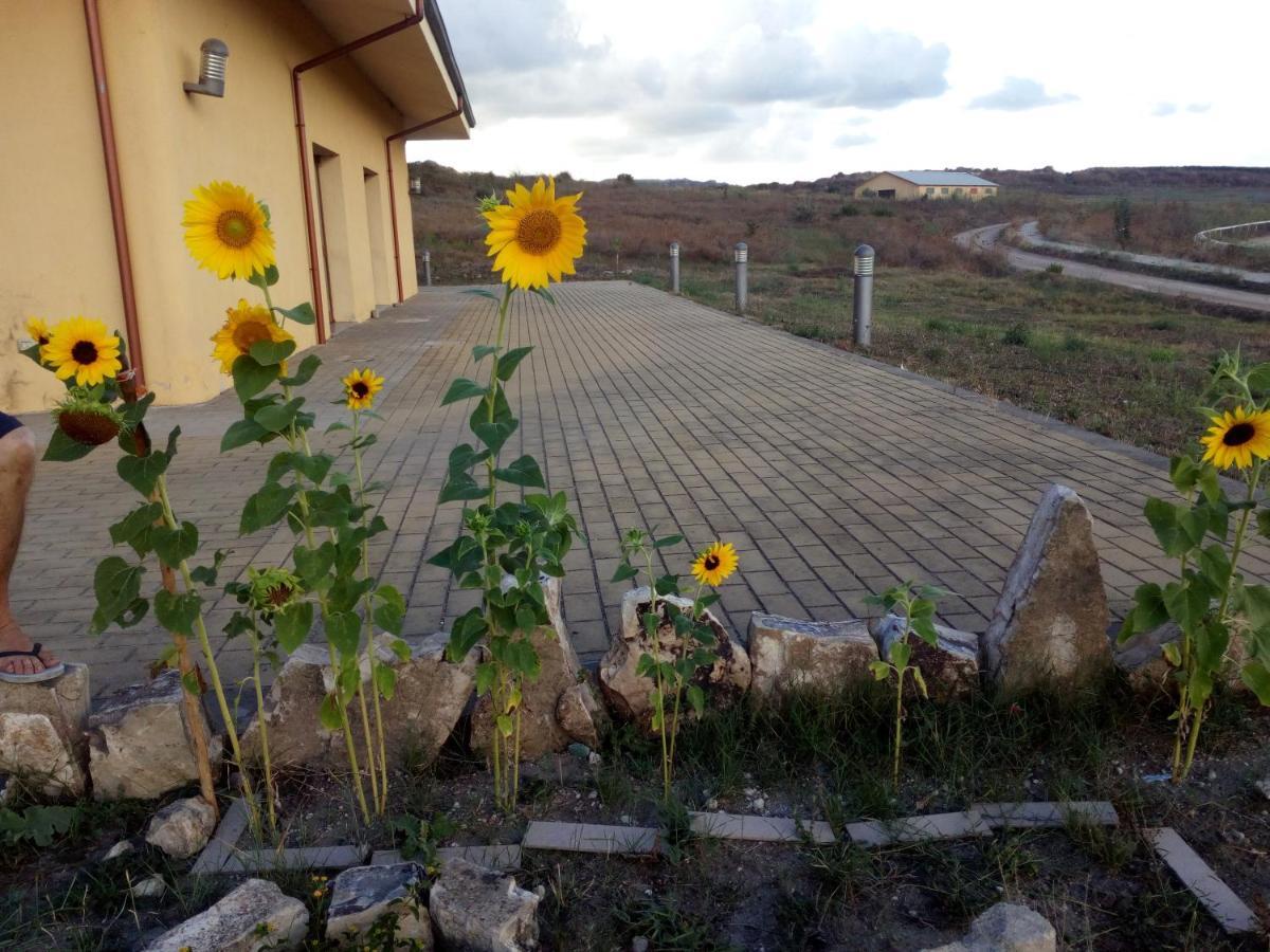 Hotel Bena E Traes Laerru ภายนอก รูปภาพ
